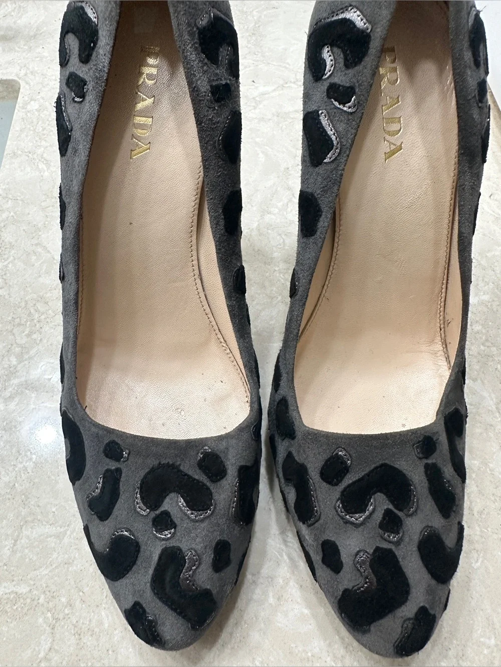 Prada Stiletto Heels Charcoal Grey Black Silver Suede Animal Leopard 39.5 US 9